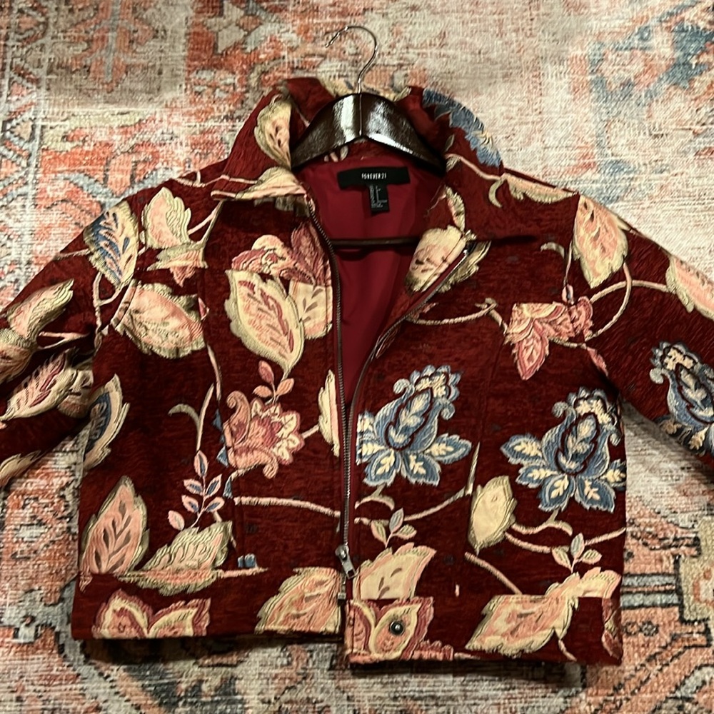 Cropped jacket